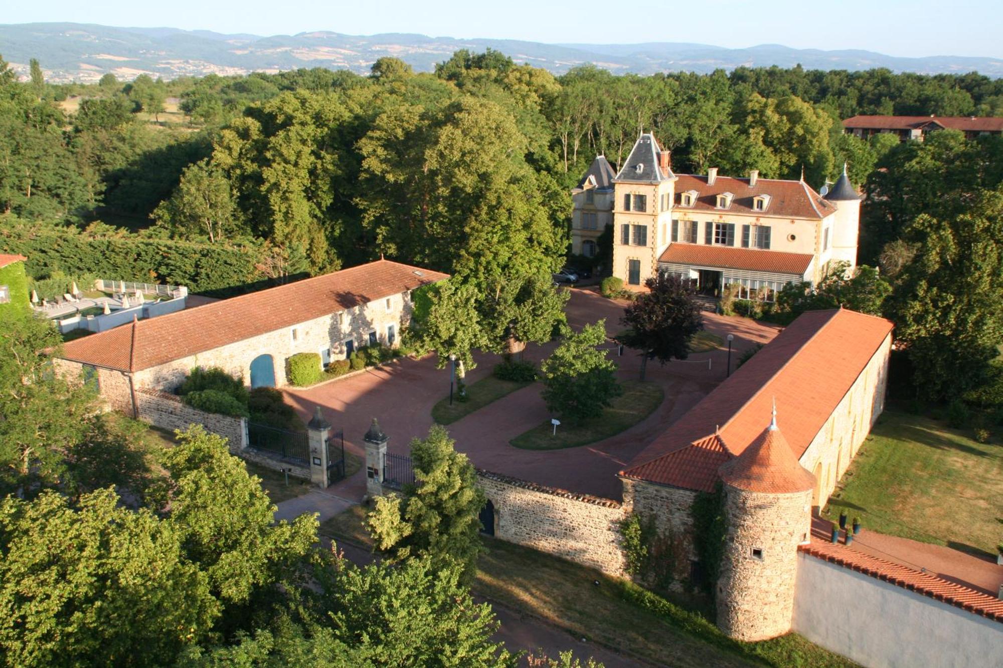 Château de Champlong Table Hôtel **** Golf&Spa Villerest  Exterior foto